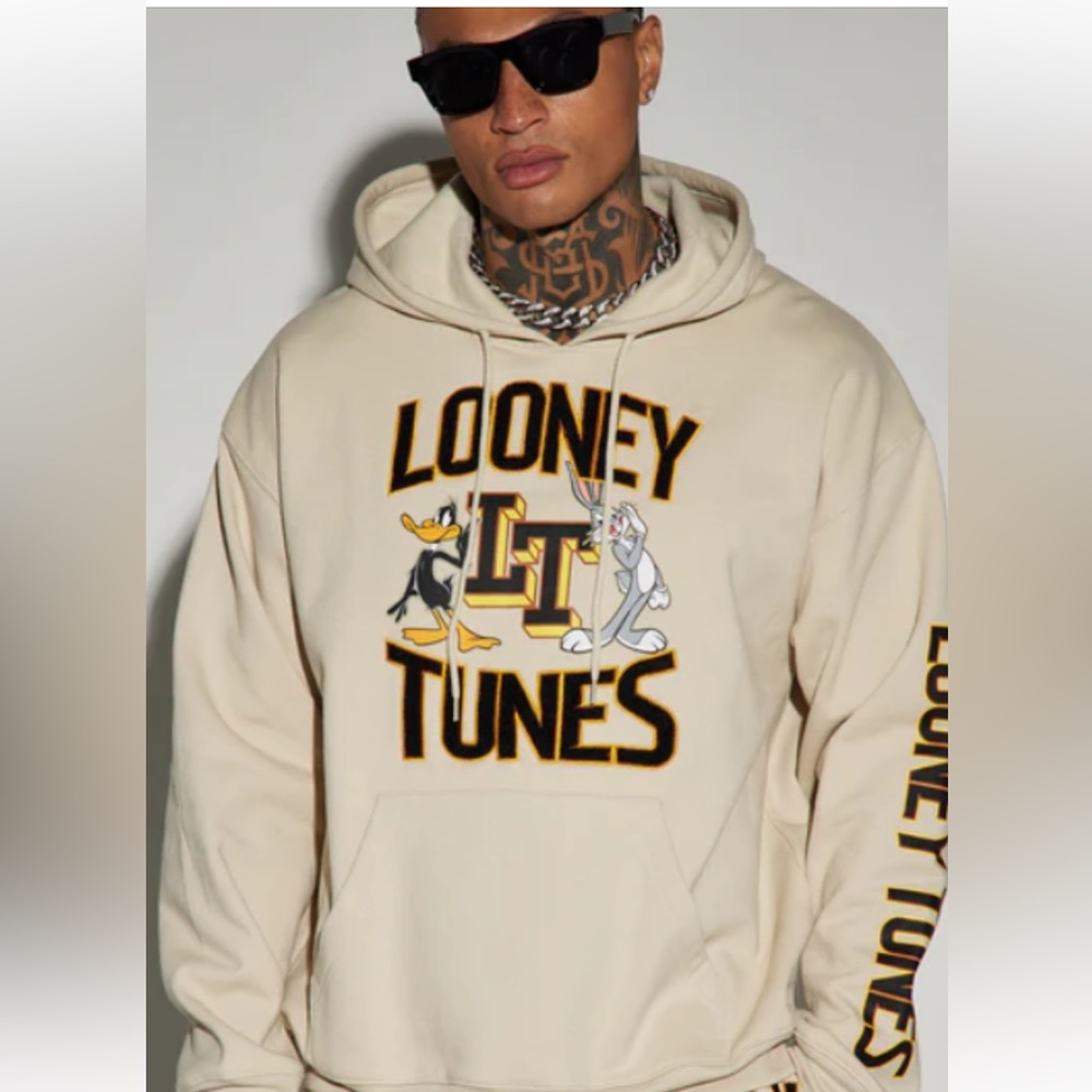 Fashion Nova Size Small  Men’s Looney Tunes cream hoodie new with tags
